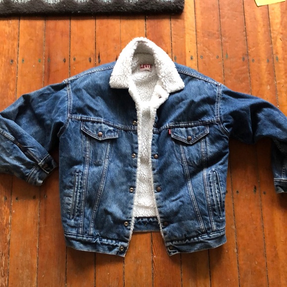 Vintage Shearling Levi’s Trucker jacket - Picture 1 of 5